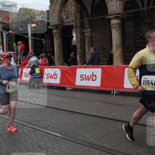 05.10.2025 - 20. swb-Marathon Bremen Yannick Fuchs http://msf.ph/oto/9317841 05.10.2025 11:14:06 Ziel 9012, 9342, 10036, 10512, 10721, 11548 meine-sportfotos.de