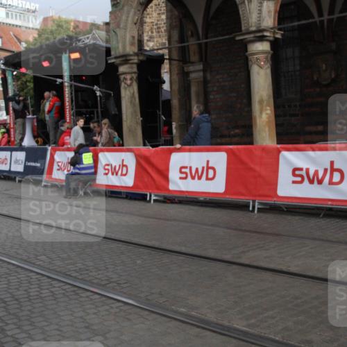 05.10.2025 - 20. swb-Marathon Bremen Yannick Fuchs http://msf.ph/oto/9317913 05.10.2025 11:15:50 Ziel  meine-sportfotos.de