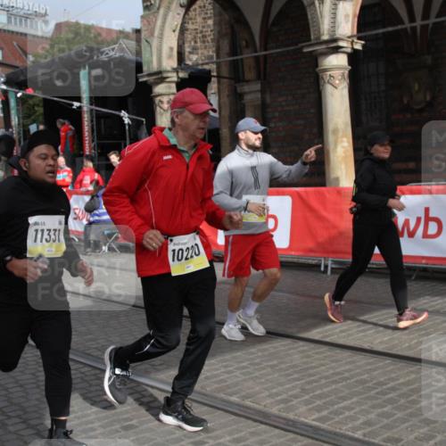 05.10.2025 - 20. swb-Marathon Bremen Yannick Fuchs http://msf.ph/oto/9317956 05.10.2025 11:16:13 Ziel 7109, 9640, 9679, 10220, 10564, 10635, 11331 meine-sportfotos.de
