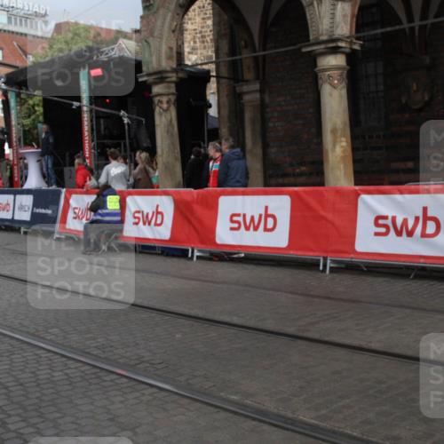 05.10.2025 - 20. swb-Marathon Bremen Yannick Fuchs http://msf.ph/oto/9317985 05.10.2025 11:16:38 Ziel 9301, 9563, 11182 meine-sportfotos.de