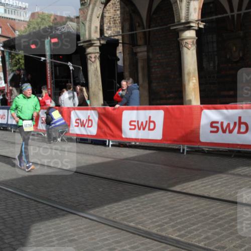 05.10.2025 - 20. swb-Marathon Bremen Yannick Fuchs http://msf.ph/oto/9318060 05.10.2025 11:17:13 Ziel 10759, 10874 meine-sportfotos.de