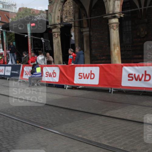 05.10.2025 - 20. swb-Marathon Bremen Yannick Fuchs http://msf.ph/oto/9318141 05.10.2025 11:17:40 Ziel  meine-sportfotos.de