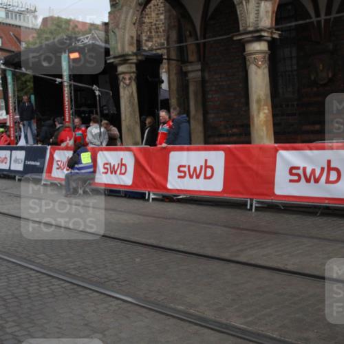 05.10.2025 - 20. swb-Marathon Bremen Yannick Fuchs http://msf.ph/oto/9318168 05.10.2025 11:17:49 Ziel 10312, 10465 meine-sportfotos.de