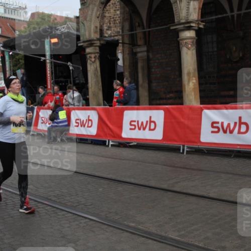 05.10.2025 - 20. swb-Marathon Bremen Yannick Fuchs http://msf.ph/oto/9318205 05.10.2025 11:18:02 Ziel 10949 meine-sportfotos.de