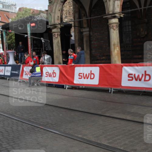 05.10.2025 - 20. swb-Marathon Bremen Yannick Fuchs http://msf.ph/oto/9318233 05.10.2025 11:18:11 Ziel 11082 meine-sportfotos.de