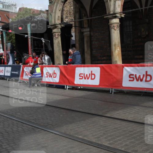 05.10.2025 - 20. swb-Marathon Bremen Yannick Fuchs http://msf.ph/oto/9318279 05.10.2025 11:18:27 Ziel 10795 meine-sportfotos.de