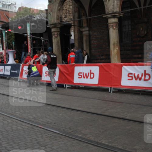 05.10.2025 - 20. swb-Marathon Bremen Yannick Fuchs http://msf.ph/oto/9318371 05.10.2025 11:19:14 Ziel 9247 meine-sportfotos.de