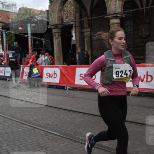 05.10.2025 - 20. swb-Marathon Bremen Yannick Fuchs http://msf.ph/oto/9318381 05.10.2025 11:19:20 Ziel 9247, 10488 meine-sportfotos.de