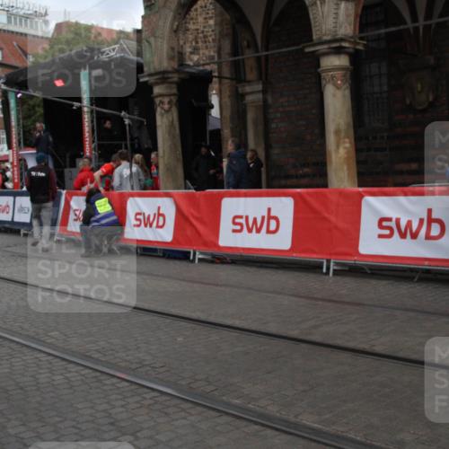 05.10.2025 - 20. swb-Marathon Bremen Yannick Fuchs http://msf.ph/oto/9318382 05.10.2025 11:19:21 Ziel 10488 meine-sportfotos.de