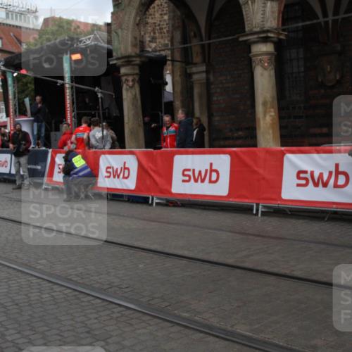05.10.2025 - 20. swb-Marathon Bremen Yannick Fuchs http://msf.ph/oto/9318392 05.10.2025 11:19:24 Ziel  meine-sportfotos.de