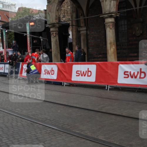 05.10.2025 - 20. swb-Marathon Bremen Yannick Fuchs http://msf.ph/oto/9318399 05.10.2025 11:19:27 Ziel  meine-sportfotos.de
