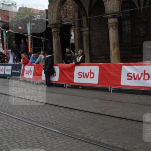 05.10.2025 - 20. swb-Marathon Bremen Yannick Fuchs http://msf.ph/oto/9318422 05.10.2025 11:24:06 Ziel  meine-sportfotos.de