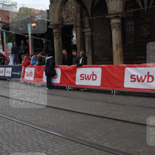 05.10.2025 - 20. swb-Marathon Bremen Yannick Fuchs http://msf.ph/oto/9318428 05.10.2025 11:24:13 Ziel  meine-sportfotos.de