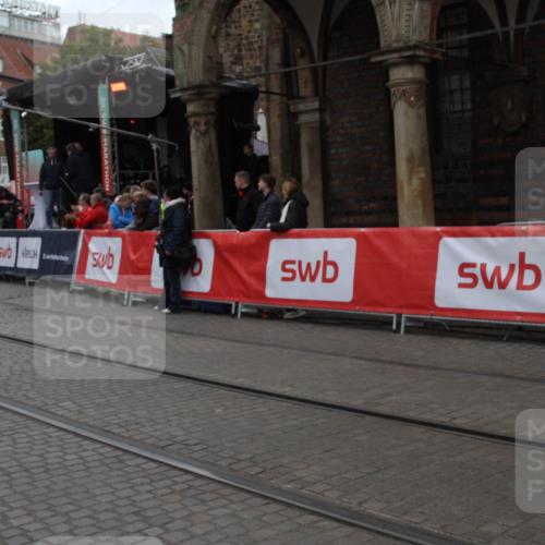 05.10.2025 - 20. swb-Marathon Bremen Yannick Fuchs http://msf.ph/oto/9318431 05.10.2025 11:24:17 Ziel  meine-sportfotos.de