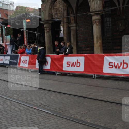 05.10.2025 - 20. swb-Marathon Bremen Yannick Fuchs http://msf.ph/oto/9318432 05.10.2025 11:24:18 Ziel 9733 meine-sportfotos.de