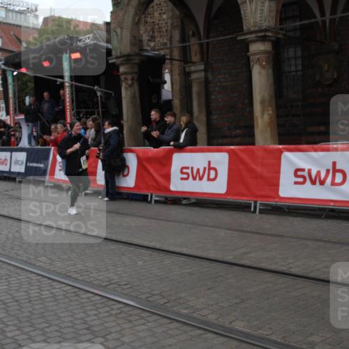 05.10.2025 - 20. swb-Marathon Bremen Yannick Fuchs http://msf.ph/oto/9318434 05.10.2025 11:24:21 Ziel 9733, 11190 meine-sportfotos.de