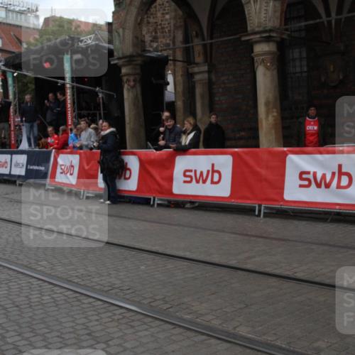 05.10.2025 - 20. swb-Marathon Bremen Yannick Fuchs http://msf.ph/oto/9318443 05.10.2025 11:24:30 Ziel  meine-sportfotos.de