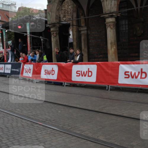 05.10.2025 - 20. swb-Marathon Bremen Yannick Fuchs http://msf.ph/oto/9318455 05.10.2025 11:24:43 Ziel  meine-sportfotos.de
