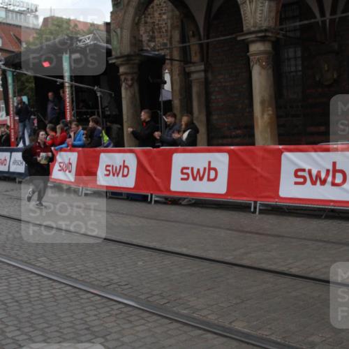 05.10.2025 - 20. swb-Marathon Bremen Yannick Fuchs http://msf.ph/oto/9318474 05.10.2025 11:25:01 Ziel 10096 meine-sportfotos.de