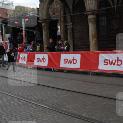 05.10.2025 - 20. swb-Marathon Bremen Yannick Fuchs http://msf.ph/oto/9318479 05.10.2025 11:25:05 Ziel 10096, 10133 meine-sportfotos.de