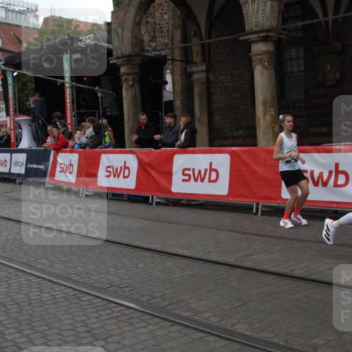 05.10.2025 - 20. swb-Marathon Bremen Yannick Fuchs http://msf.ph/oto/9318530 05.10.2025 11:25:42 Ziel  meine-sportfotos.de