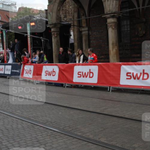 05.10.2025 - 20. swb-Marathon Bremen Yannick Fuchs http://msf.ph/oto/9318555 05.10.2025 11:25:57 Ziel  meine-sportfotos.de