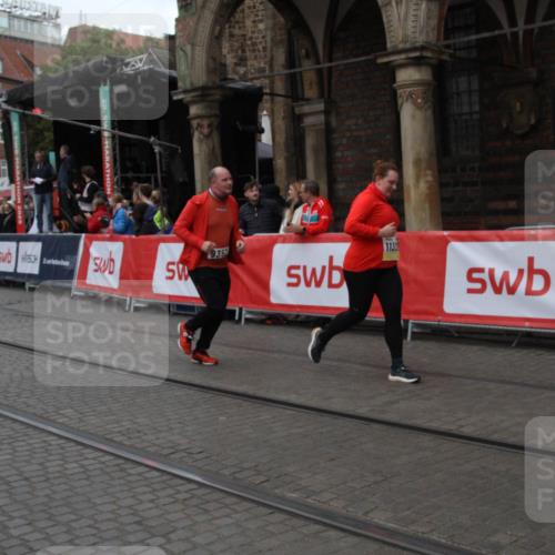 05.10.2025 - 20. swb-Marathon Bremen Yannick Fuchs http://msf.ph/oto/9318600 05.10.2025 11:26:27 Ziel 9352, 11326 meine-sportfotos.de