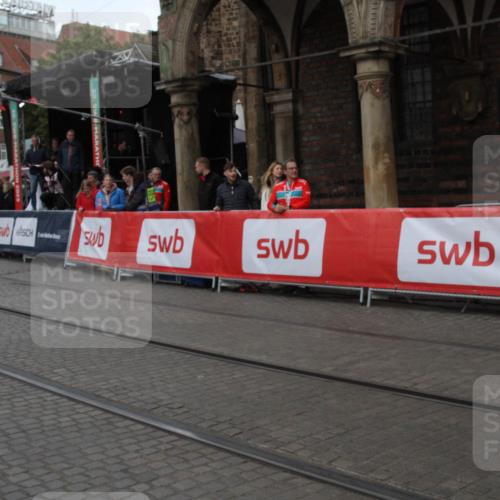 05.10.2025 - 20. swb-Marathon Bremen Yannick Fuchs http://msf.ph/oto/9318618 05.10.2025 11:26:38 Ziel 9941 meine-sportfotos.de