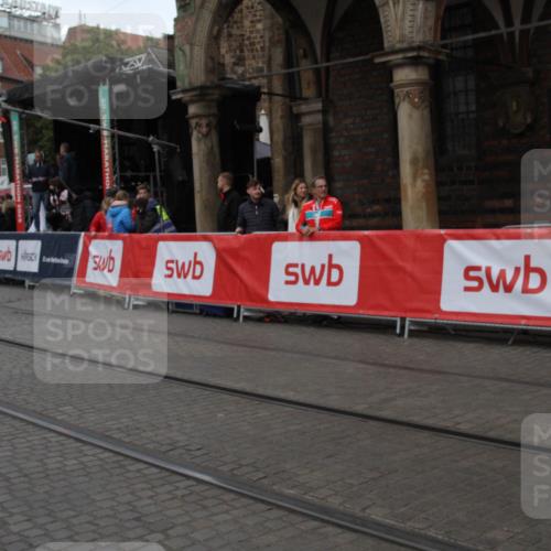 05.10.2025 - 20. swb-Marathon Bremen Yannick Fuchs http://msf.ph/oto/9318630 05.10.2025 11:26:45 Ziel  meine-sportfotos.de