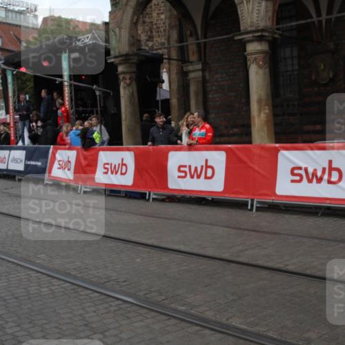 05.10.2025 - 20. swb-Marathon Bremen Yannick Fuchs http://msf.ph/oto/9318644 05.10.2025 11:26:54 Ziel 10153 meine-sportfotos.de