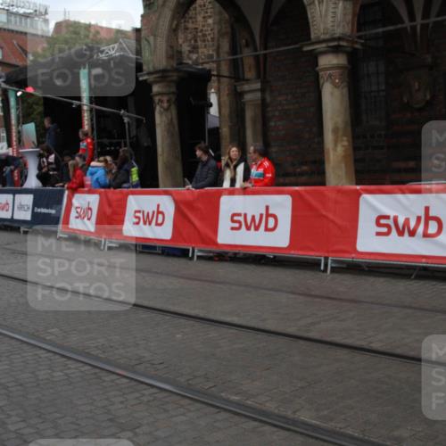 05.10.2025 - 20. swb-Marathon Bremen Yannick Fuchs http://msf.ph/oto/9318665 05.10.2025 11:27:07 Ziel  meine-sportfotos.de