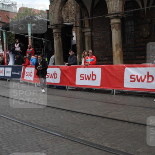 05.10.2025 - 20. swb-Marathon Bremen Yannick Fuchs http://msf.ph/oto/9318682 05.10.2025 11:27:15 Ziel  meine-sportfotos.de