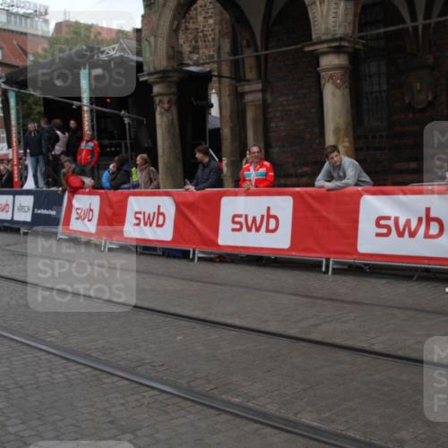 05.10.2025 - 20. swb-Marathon Bremen Yannick Fuchs http://msf.ph/oto/9318697 05.10.2025 11:27:27 Ziel  meine-sportfotos.de