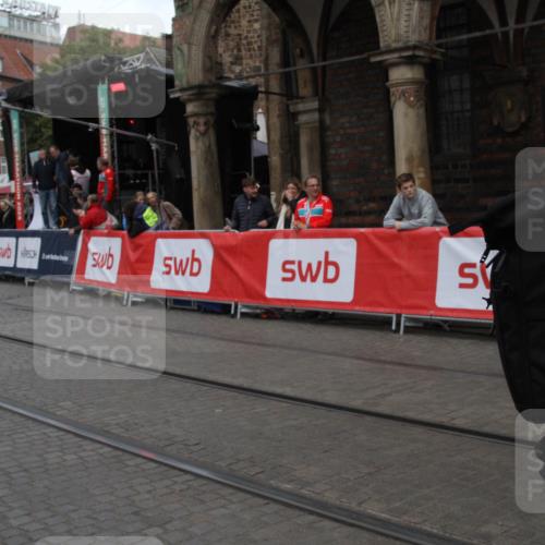 05.10.2025 - 20. swb-Marathon Bremen Yannick Fuchs http://msf.ph/oto/9318703 05.10.2025 11:27:31 Ziel  meine-sportfotos.de