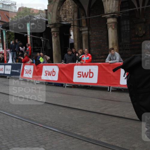 05.10.2025 - 20. swb-Marathon Bremen Yannick Fuchs http://msf.ph/oto/9318705 05.10.2025 11:27:32 Ziel  meine-sportfotos.de