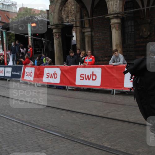 05.10.2025 - 20. swb-Marathon Bremen Yannick Fuchs http://msf.ph/oto/9318706 05.10.2025 11:27:33 Ziel  meine-sportfotos.de