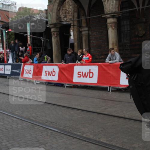 05.10.2025 - 20. swb-Marathon Bremen Yannick Fuchs http://msf.ph/oto/9318707 05.10.2025 11:27:33 Ziel  meine-sportfotos.de