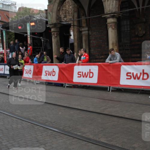 05.10.2025 - 20. swb-Marathon Bremen Yannick Fuchs http://msf.ph/oto/9318713 05.10.2025 11:27:37 Ziel 10935 meine-sportfotos.de