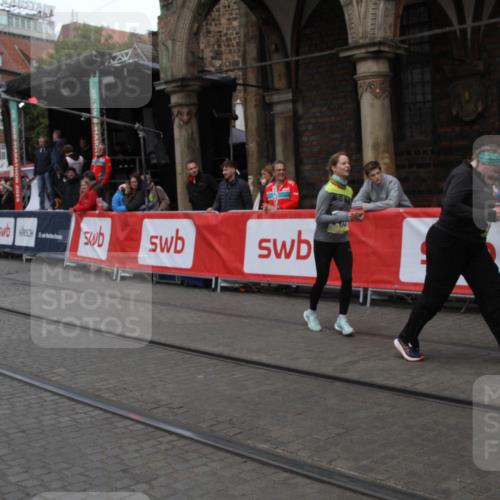 05.10.2025 - 20. swb-Marathon Bremen Yannick Fuchs http://msf.ph/oto/9318718 05.10.2025 11:27:39 Ziel 10935 meine-sportfotos.de