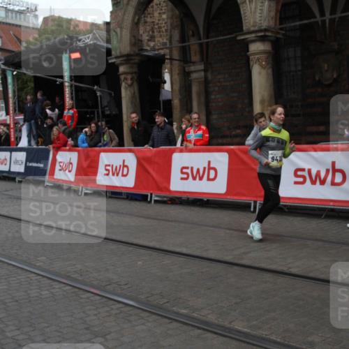 05.10.2025 - 20. swb-Marathon Bremen Yannick Fuchs http://msf.ph/oto/9318719 05.10.2025 11:27:40 Ziel 10935 meine-sportfotos.de
