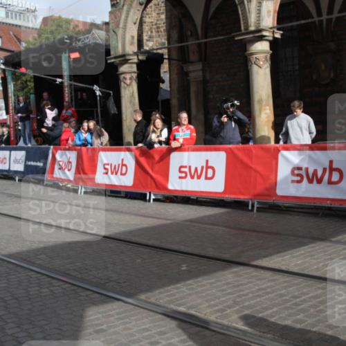 05.10.2025 - 20. swb-Marathon Bremen Yannick Fuchs http://msf.ph/oto/9318732 05.10.2025 11:28:35 Ziel  meine-sportfotos.de