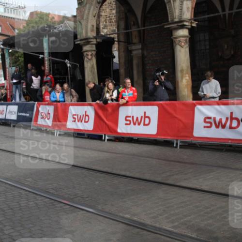 05.10.2025 - 20. swb-Marathon Bremen Yannick Fuchs http://msf.ph/oto/9318733 05.10.2025 11:28:37 Ziel  meine-sportfotos.de