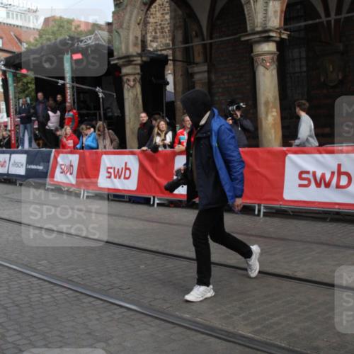 05.10.2025 - 20. swb-Marathon Bremen Yannick Fuchs http://msf.ph/oto/9318737 05.10.2025 11:28:39 Ziel  meine-sportfotos.de