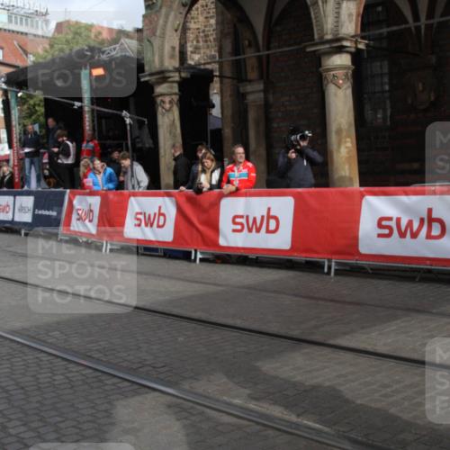 05.10.2025 - 20. swb-Marathon Bremen Yannick Fuchs http://msf.ph/oto/9318753 05.10.2025 11:28:48 Ziel  meine-sportfotos.de