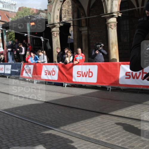05.10.2025 - 20. swb-Marathon Bremen Yannick Fuchs http://msf.ph/oto/9318756 05.10.2025 11:28:50 Ziel  meine-sportfotos.de