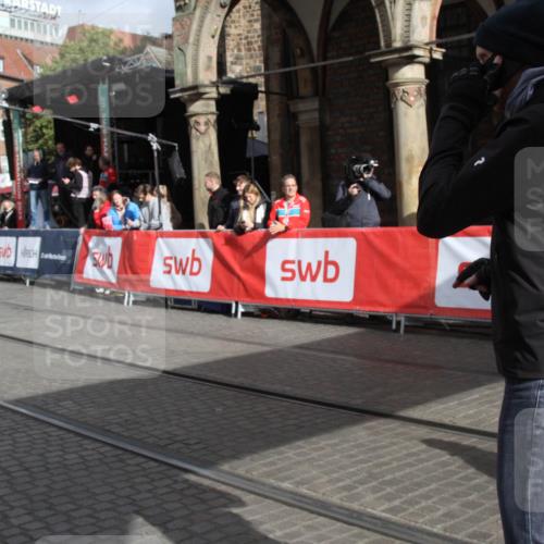 05.10.2025 - 20. swb-Marathon Bremen Yannick Fuchs http://msf.ph/oto/9318757 05.10.2025 11:28:50 Ziel  meine-sportfotos.de