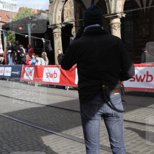 05.10.2025 - 20. swb-Marathon Bremen Yannick Fuchs http://msf.ph/oto/9318761 05.10.2025 11:28:52 Ziel  meine-sportfotos.de