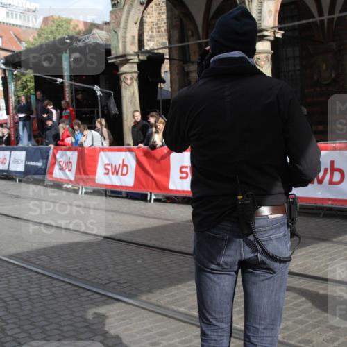 05.10.2025 - 20. swb-Marathon Bremen Yannick Fuchs http://msf.ph/oto/9318763 05.10.2025 11:28:53 Ziel  meine-sportfotos.de