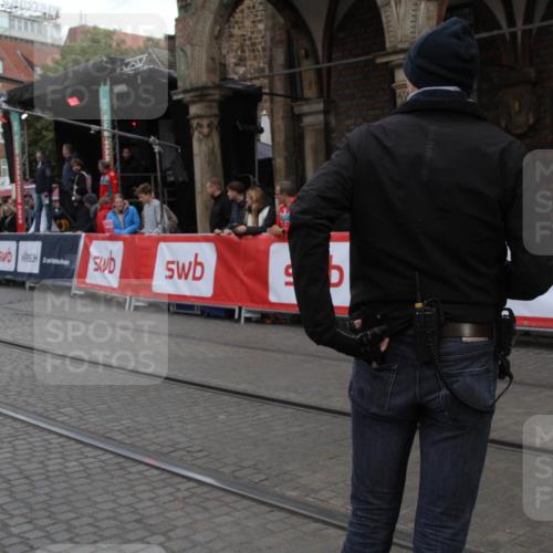 05.10.2025 - 20. swb-Marathon Bremen Yannick Fuchs http://msf.ph/oto/9318789 05.10.2025 11:29:06 Ziel  meine-sportfotos.de