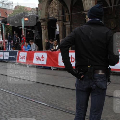 05.10.2025 - 20. swb-Marathon Bremen Yannick Fuchs http://msf.ph/oto/9318790 05.10.2025 11:29:06 Ziel  meine-sportfotos.de